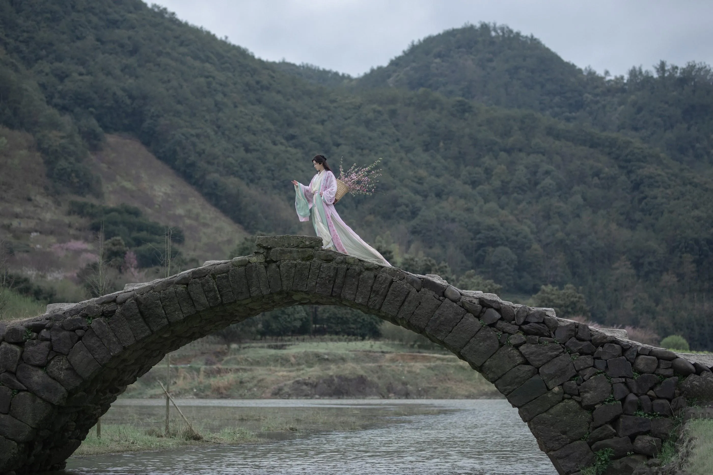 [艺图语] 2022.06.01 桃花仙人 李宇轩Yashon [23P]插图1